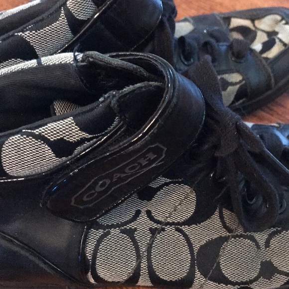 Coach Zoey shoes Size 6.5 M - Picture 4 of 6